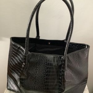NWT Lulu Dharma Black Crocodile Textured Vegan Tote